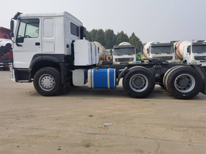 Revendedor SINOTRUK de caminhão trator HOWO V7 6X4